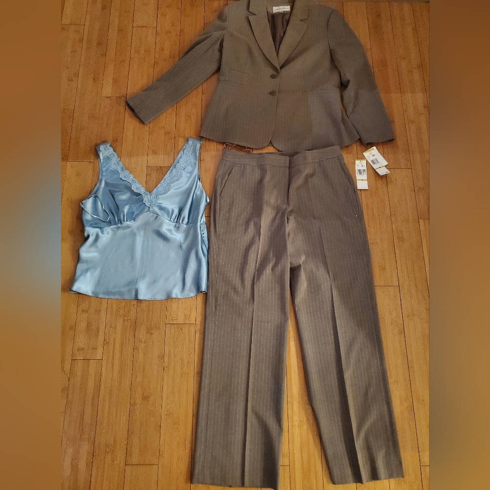 Jones New York Suit (3-Piece)